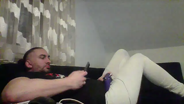 Snapshot of NewyorkDimi chatting on March 12, 2025, 2:52 am NewyorkDimi online show from March 12, 2025, 2:52 am