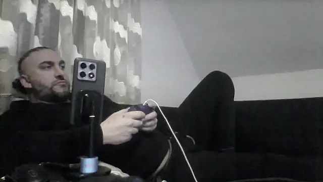 Snapshot of NewyorkDimi chatting on March 21, 2025, 5:00 am NewyorkDimi online show from March 21, 2025, 5:00 am