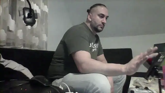 NewyorkDimi online show from November 30, 2025, 5:44 am