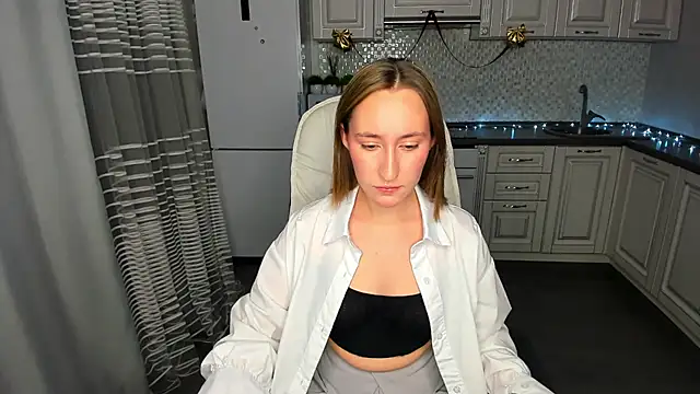 Snapshot of MelodyOfLovee chatting on December 25, 2024, 5:16 am MelodyOfLovee online show from December 25, 2024, 5:16 am