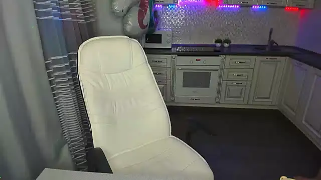 Snapshot of MelodyOfLovee chatting on February 5, 2025, 3:34 am MelodyOfLovee online show from February 5, 2025, 3:34 am