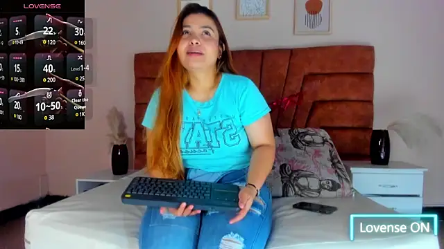 Snapshot of MAHIASMITH13 chatting on February 15, 2025, 1:05 pm MAHIASMITH13 online show from February 15, 2025, 1:05 pm