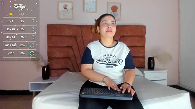 Snapshot of MAHIASMITH13 chatting on March 12, 2025, 1:30 pm MAHIASMITH13 online show from March 12, 2025, 1:30 pm