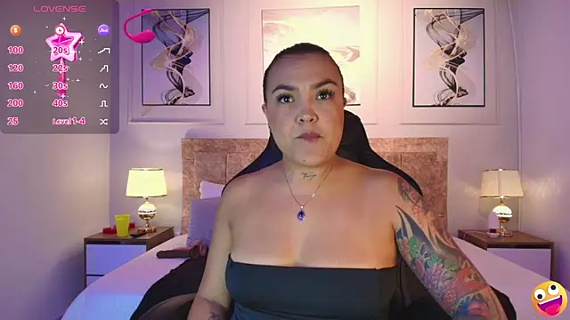 Snapshot of lyn_adamns chatting on December 16, 2024, 9:09 pm lyn adamns online show from December 16, 2024, 9:09 pm