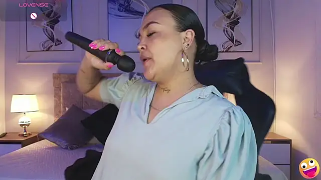 Snapshot of lyn_adamns chatting on March 11, 2025, 8:20 pm lyn adamns online show from March 11, 2025, 8:20 pm