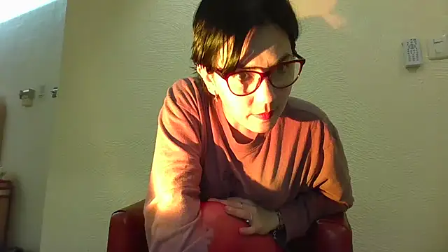 Snapshot of Tiramisu89 chatting on January 13, 2025, 2:39 am Tiramisu89 online show from January 13, 2025, 2:39 am