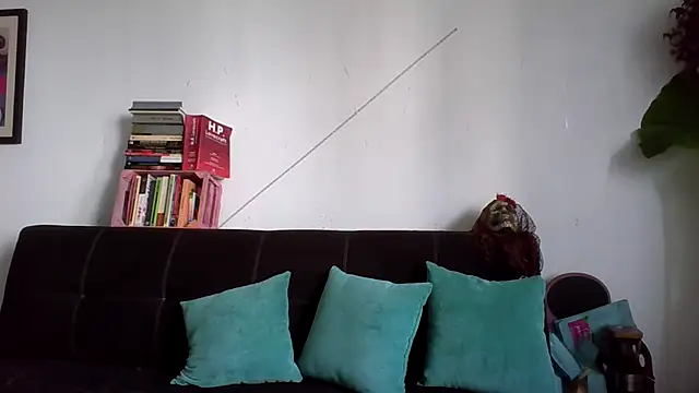 Snapshot of Tiramisu89 chatting on October 17, 2025, 8:33 pm Tiramisu89 online show from October 17, 2025, 8:33 pm