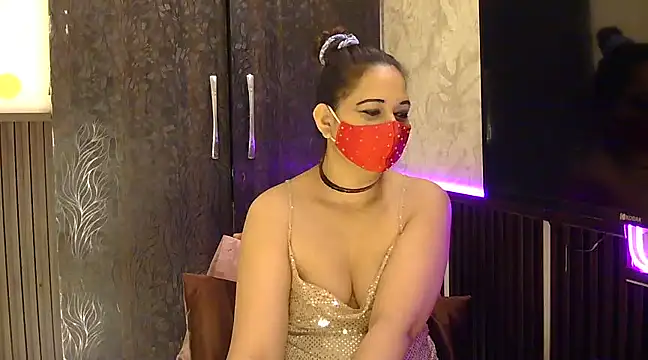 Snapshot of fabdemira chatting on December 2, 2024, 3:37 am fabdemira online show from December 2, 2024, 3:37 am