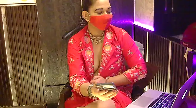 Snapshot of fabdemira chatting on December 20, 2024, 11:05 pm fabdemira online show from December 20, 2024, 11:05 pm