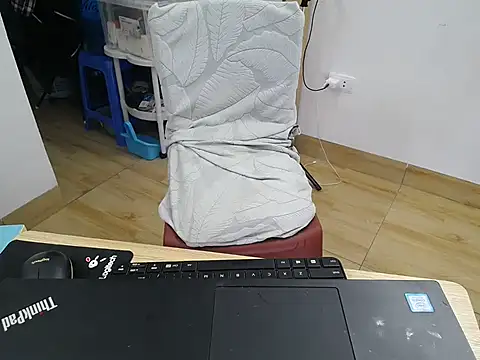 Snapshot of Asian_girl19 chatting on November 28, 2025, 3:09 am Asian girl19 online show from November 28, 2025, 3:09 am