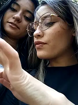 Snapshot of Gabby_and_Alice chatting on February 15, 2025, 7:39 pm Gabby and Alice online show from February 15, 2025, 7:39 pm