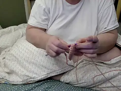 MarthaBriest online show from December 20, 2025, 4:08 am