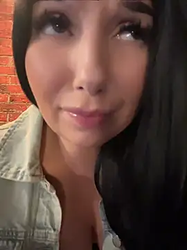 Tisha Busty online show from June 3, 2026, 2:33 pm