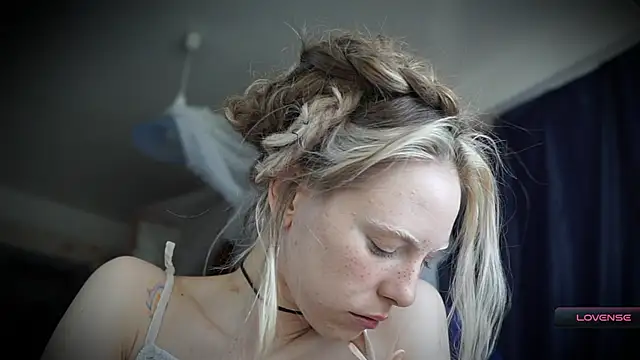  Phantom thread  online show from March 15, 2026, 9:15 am