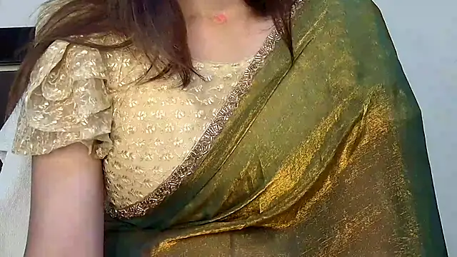 MIss-Naina online show from November 20, 2025, 6:24 am