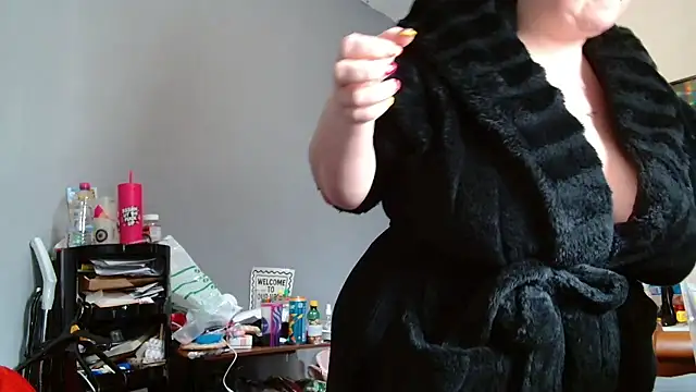 busty-bella1 online show from March 17, 2026, 11:02 am