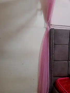 JasminePrice online show from March 6, 2025, 11:36 am