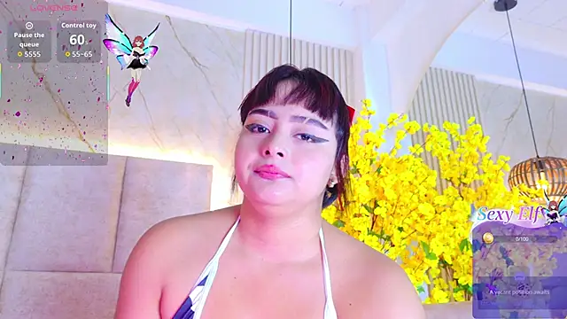Snapshot of KimVelezz chatting on May 15, 2026, 7:10 pm KimVelezz online show from May 15, 2026, 7:10 pm