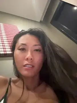 thai-dreamgirl online show from April 17, 2026, 12:52 pm