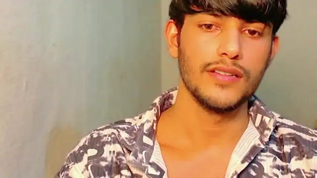 kingkartik7 online show from February 8, 2026, 3:04 pm