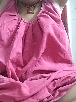 miss-Riy online show from April 3, 2026, 5:33 pm