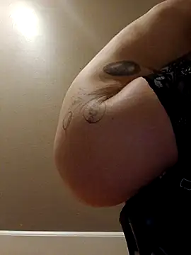 Ashphroditegemini online show from March 4, 2025, 6:47 am