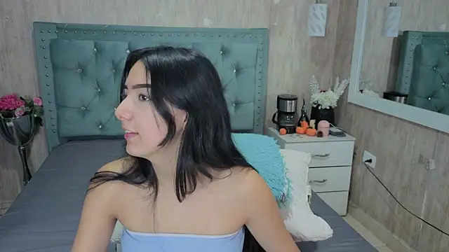 Marcelaa fox online show from May 25, 2026, 9:10 pm