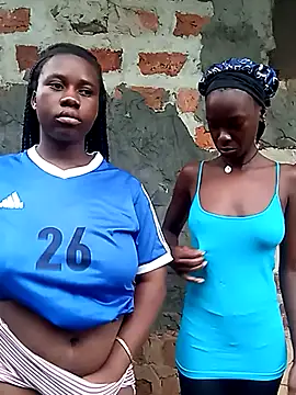 Snapshot of Sassy_boobs21 chatting on February 23, 2026, 4:43 am Sassy boobs21 online show from February 23, 2026, 4:43 am