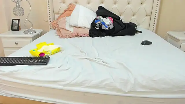 Snapshot of Matthew_Dixonn chatting on December 8, 2024, 11:46 am Matthew Dixonn online show from December 8, 2024, 11:46 am