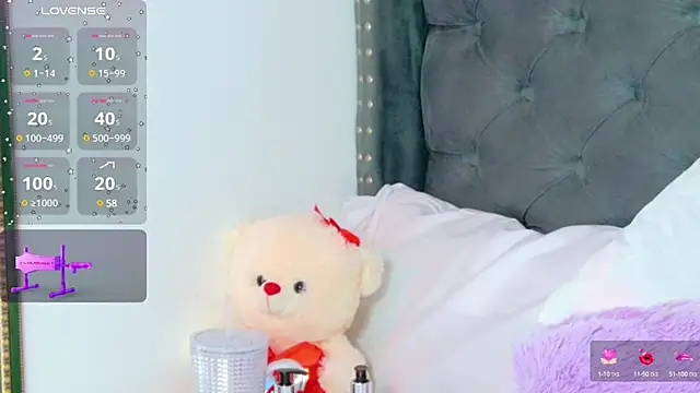 Snapshot of IsaValencia chatting on March 14, 2025, 9:54 pm IsaValencia online show from March 14, 2025, 9:54 pm