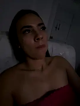 Snapshot of IsaValencia chatting on September 28, 2025, 5:46 am IsaValencia online show from September 28, 2025, 5:46 am