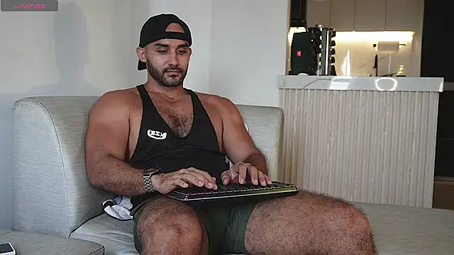 Snapshot of orion1993 chatting on October 6, 2025, 8:50 pm orion1993 online show from October 6, 2025, 8:50 pm