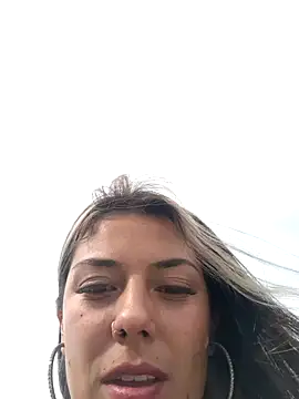 Snapshot of Sweel_Leyva18 chatting on December 6, 2024, 8:18 pm Sweel Leyva18 online show from December 6, 2024, 8:18 pm