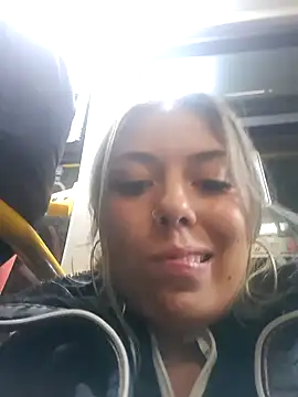 Snapshot of Sweel_Leyva18 chatting on January 12, 2025, 1:53 am Sweel Leyva18 online show from January 12, 2025, 1:53 am