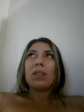 Snapshot of Sweel_Leyva18 chatting on January 23, 2025, 3:37 am Sweel Leyva18 online show from January 23, 2025, 3:37 am