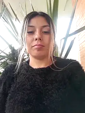 Snapshot of Sweel_Leyva18 chatting on March 6, 2025, 9:09 pm Sweel Leyva18 online show from March 6, 2025, 9:09 pm