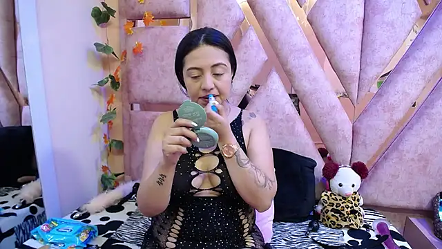 slut anal  online show from February 5, 2026, 8:46 pm