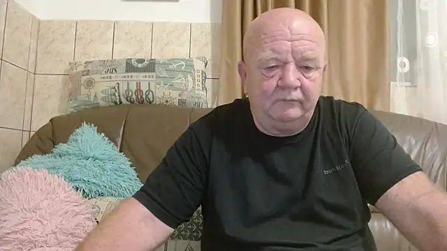 fullballs6 online show from October 24, 2025, 2:30 am