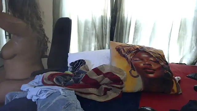 Foxybrownxx1 online show from February 15, 2026, 7:51 am