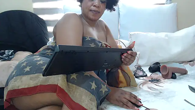 Foxybrownxx1 online show from May 29, 2026, 8:23 am