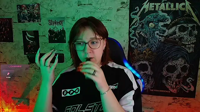 Rudy 02 online show from April 13, 2026, 12:43 pm