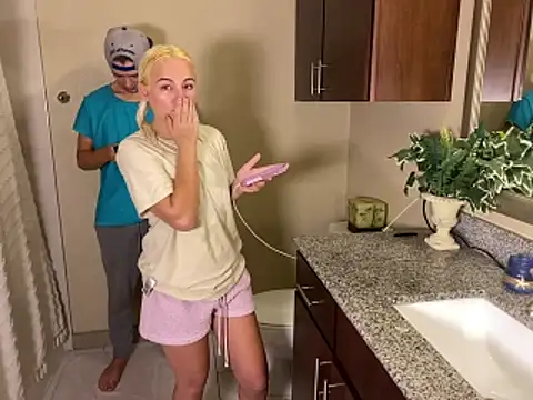 girlfriendmissy online show from April 4, 2026, 4:37 pm