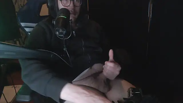 Snapshot of chicostick413 chatting on December 23, 2025, 1:58 am chicostick413 online show from December 23, 2025, 1:58 am