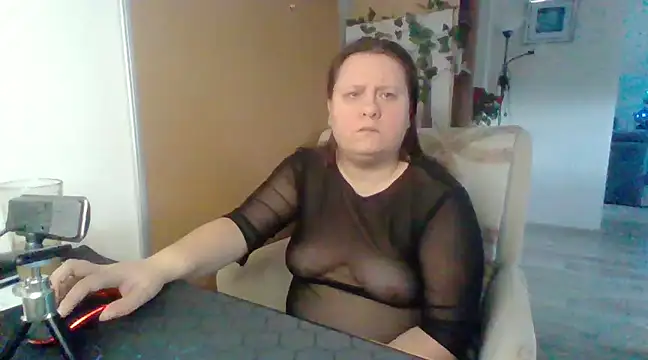 Snapshot of ReifeVenna chatting on December 20, 2024, 1:00 pm ReifeVenna online show from December 20, 2024, 1:00 pm