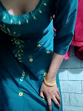 SAXYTannuja online show from February 25, 2025, 3:42 am