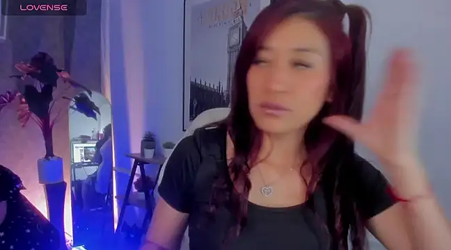 SofiaGomez420 online show from January 22, 2025, 2:46 pm