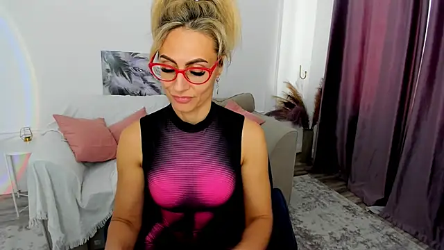 Snapshot of MuseOfStage chatting on March 27, 2026, 11:10 am MuseOfStage online show from March 27, 2026, 11:10 am