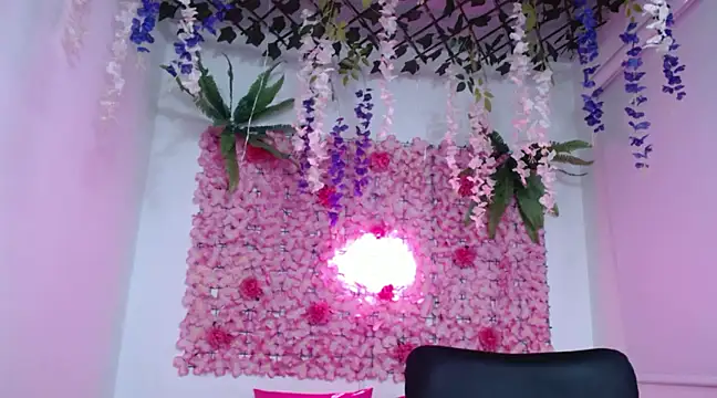 Snapshot of BLONDE_SEXYHOT chatting on February 15, 2025, 9:49 am BLONDE SEXYHOT online show from February 15, 2025, 9:49 am