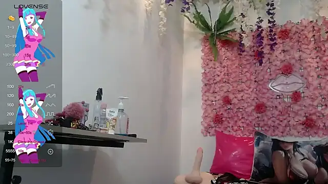 Snapshot of BLONDE_SEXYHOT chatting on March 13, 2025, 9:32 am BLONDE SEXYHOT online show from March 13, 2025, 9:32 am