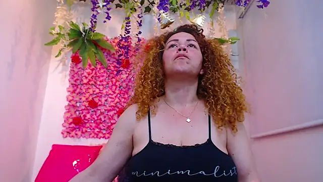 Snapshot of BLONDE_SEXYHOT chatting on December 16, 2025, 9:42 pm BLONDE SEXYHOT online show from December 16, 2025, 9:42 pm